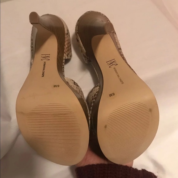 Pumps - Picture 3 of 3